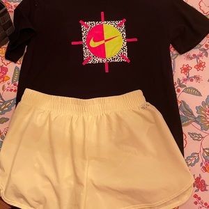 Large Nike T-shirt extra large Dick’s Sporting Goods running shorts.